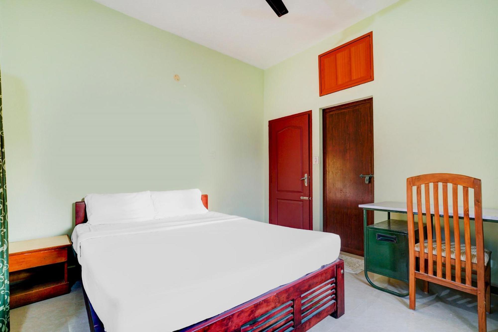 Hotel O Nettoor Near Lakeshore Hospital Kochi Ngoại thất bức ảnh