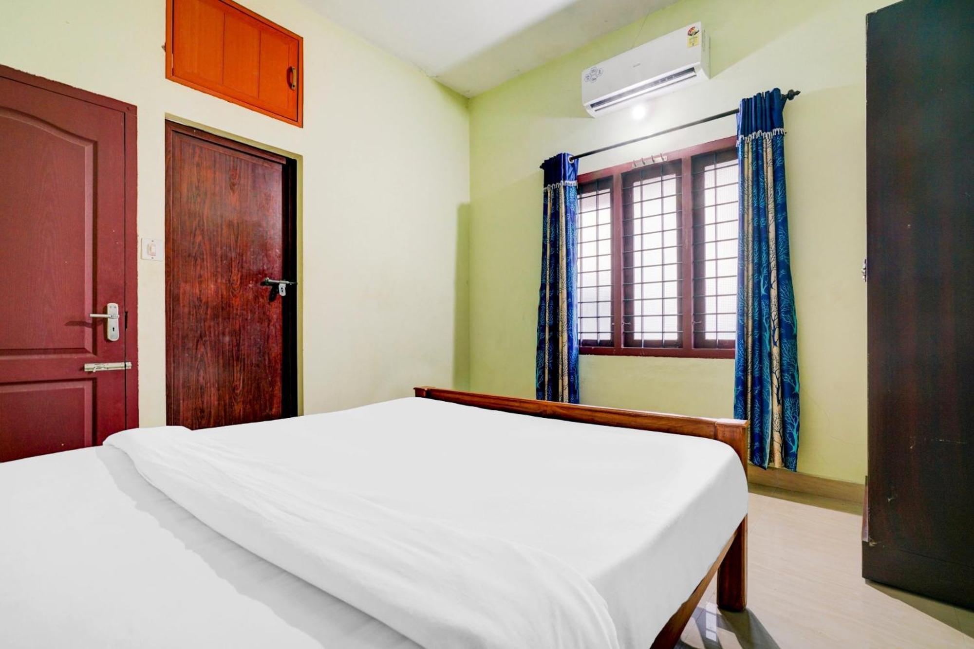 Hotel O Nettoor Near Lakeshore Hospital Kochi Ngoại thất bức ảnh