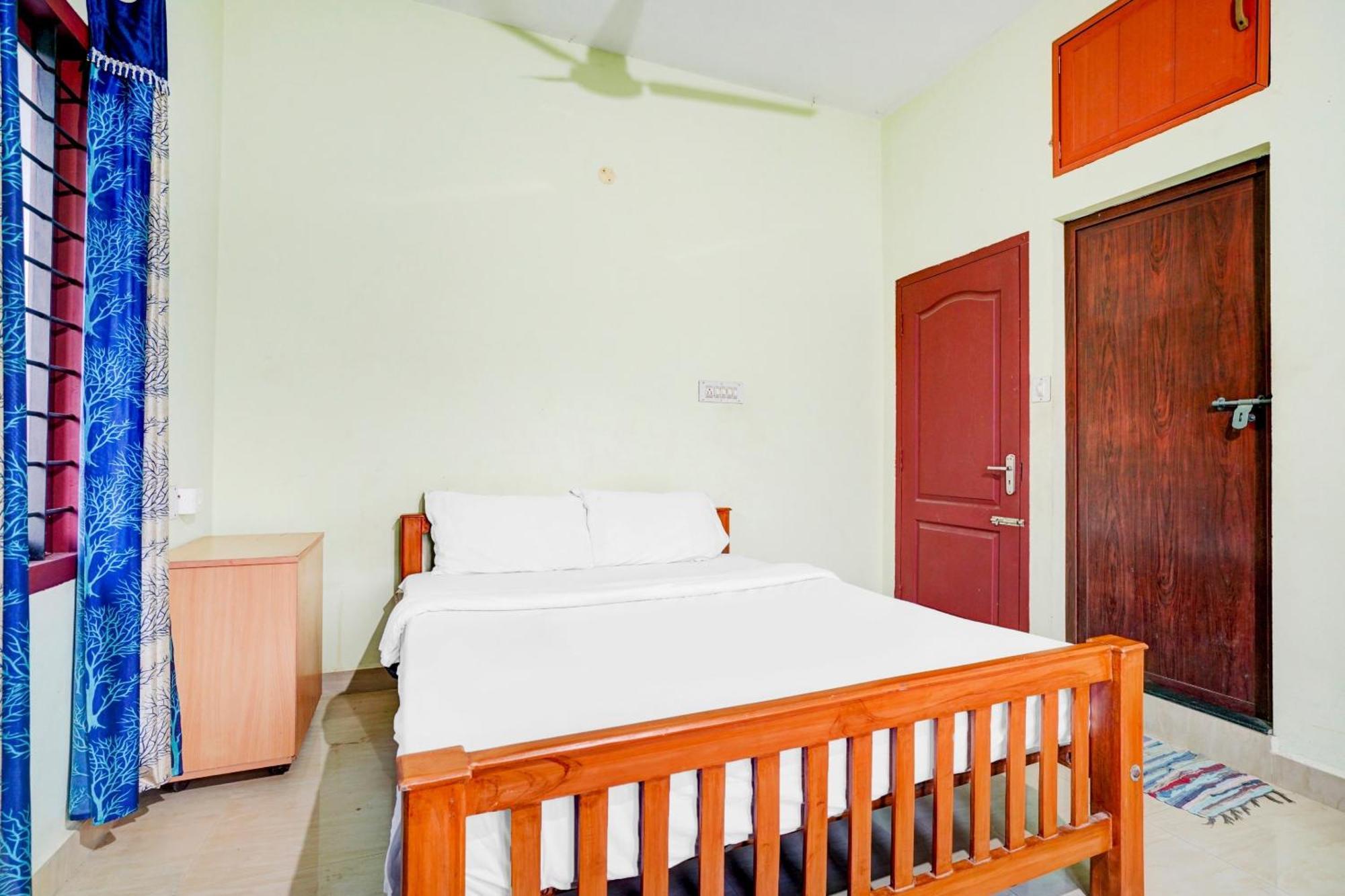 Hotel O Nettoor Near Lakeshore Hospital Kochi Ngoại thất bức ảnh