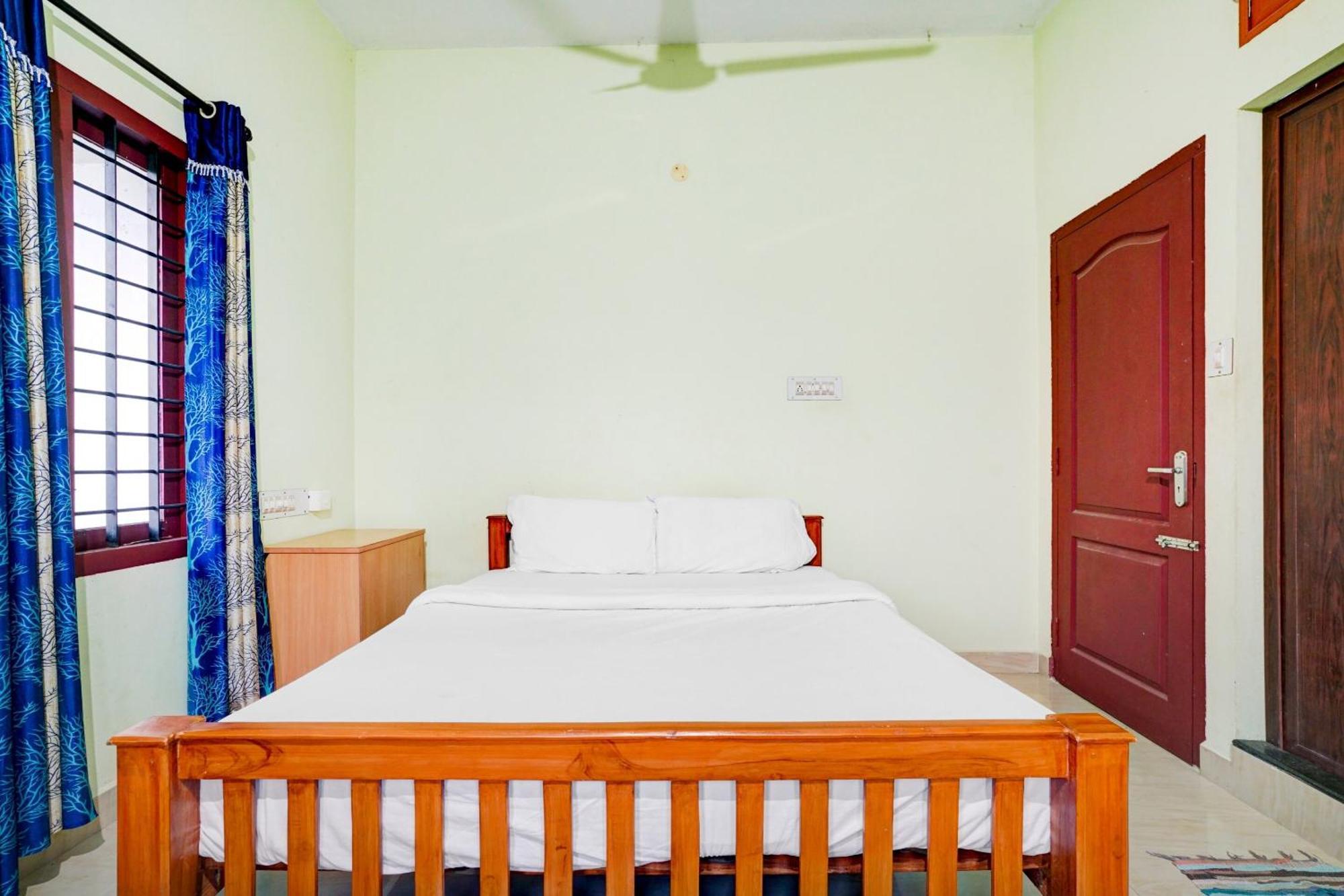 Hotel O Nettoor Near Lakeshore Hospital Kochi Ngoại thất bức ảnh