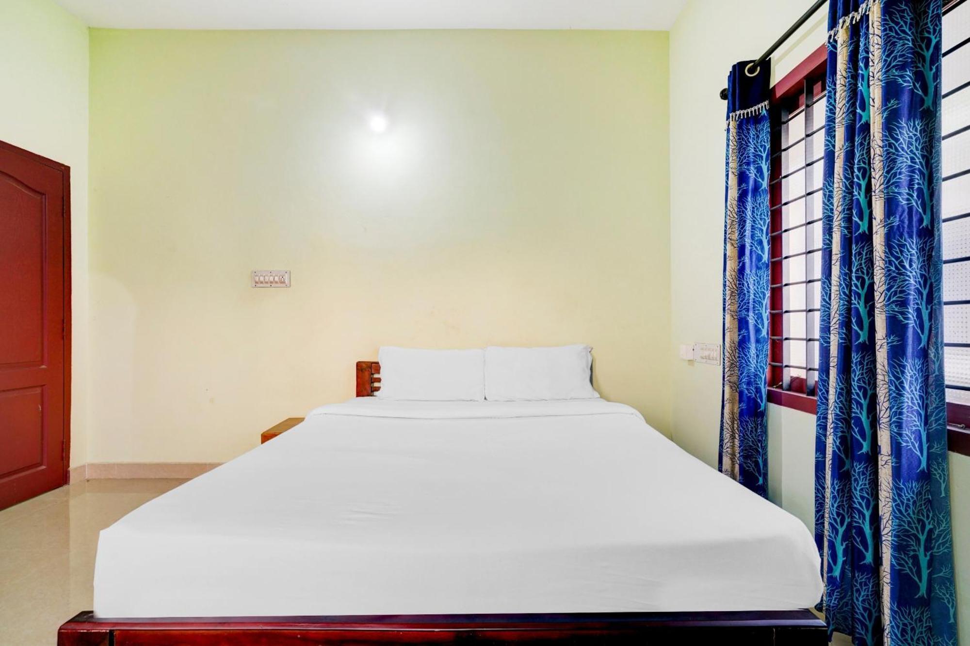 Hotel O Nettoor Near Lakeshore Hospital Kochi Ngoại thất bức ảnh