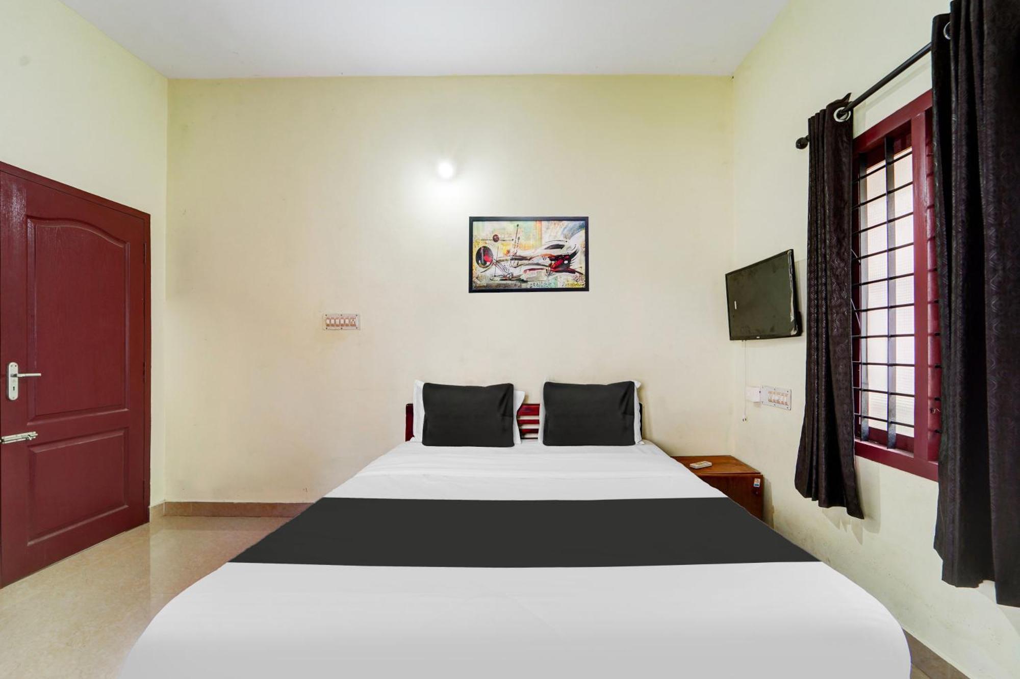 Hotel O Nettoor Near Lakeshore Hospital Kochi Ngoại thất bức ảnh